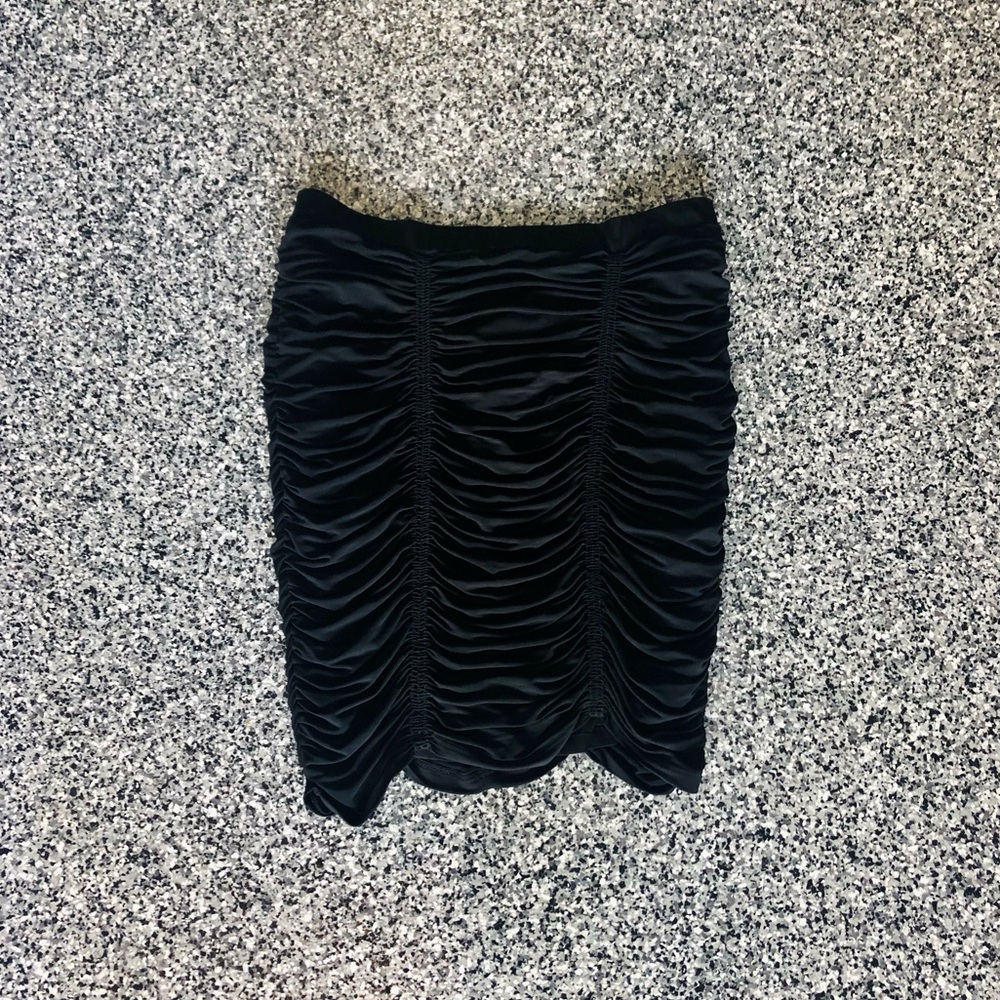 Tristan ✦ Black Ruched Bodycon Mini Skirt (S)